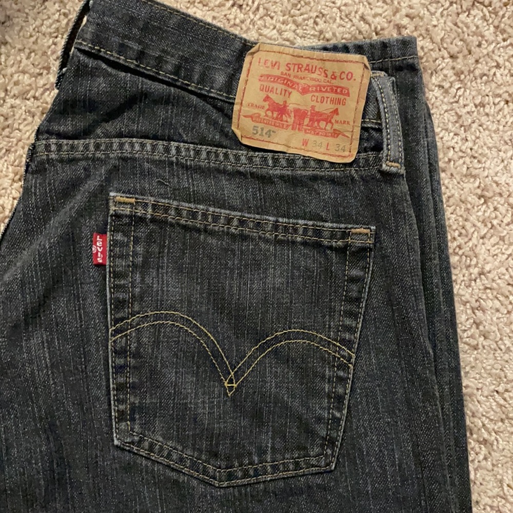 Levi’s - Picture 3 of 4